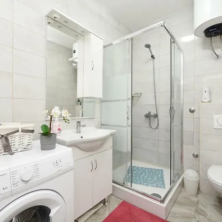 Damant 아파트 자다르